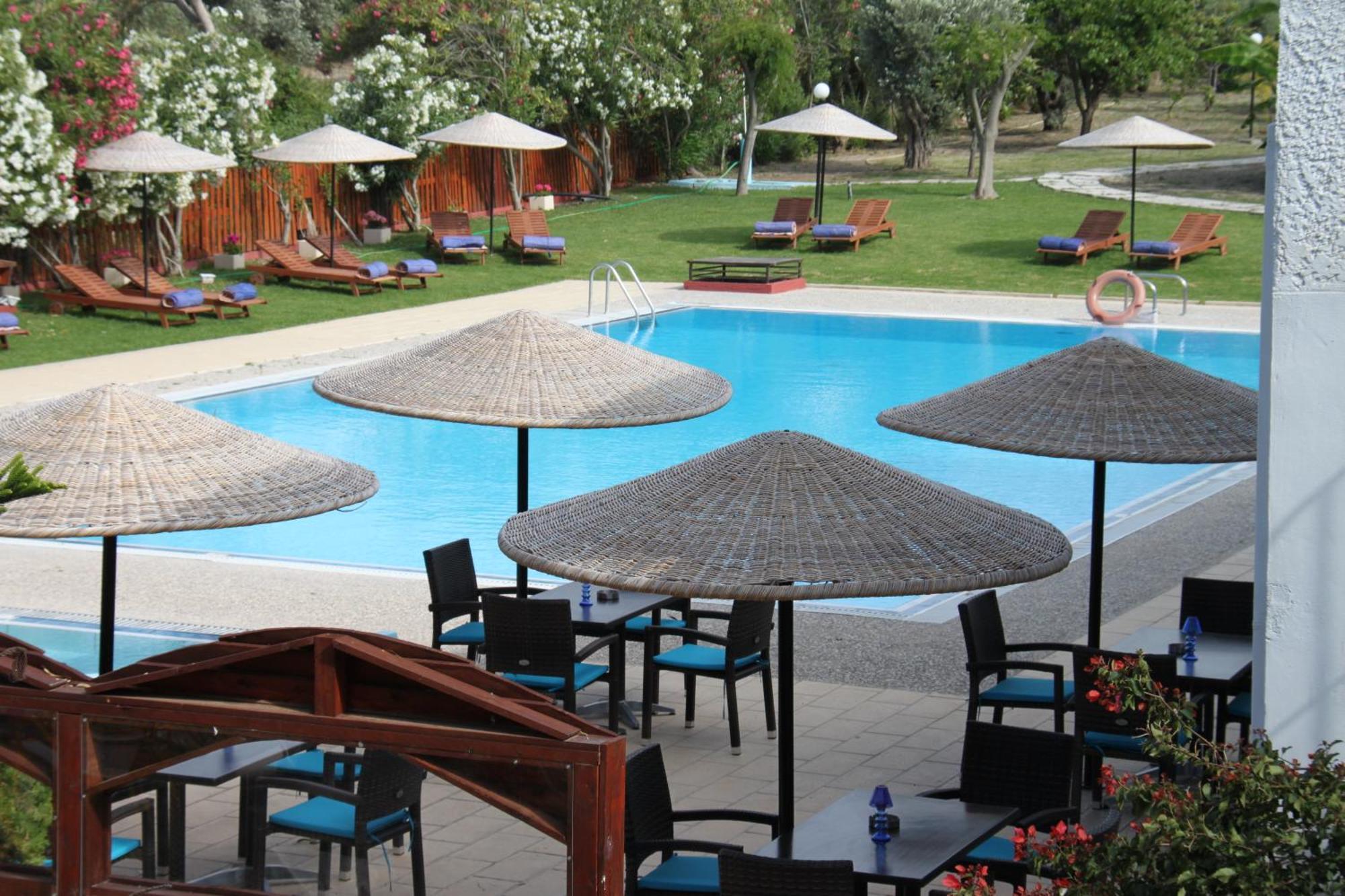 Hotel Vallian Village Paradeísion