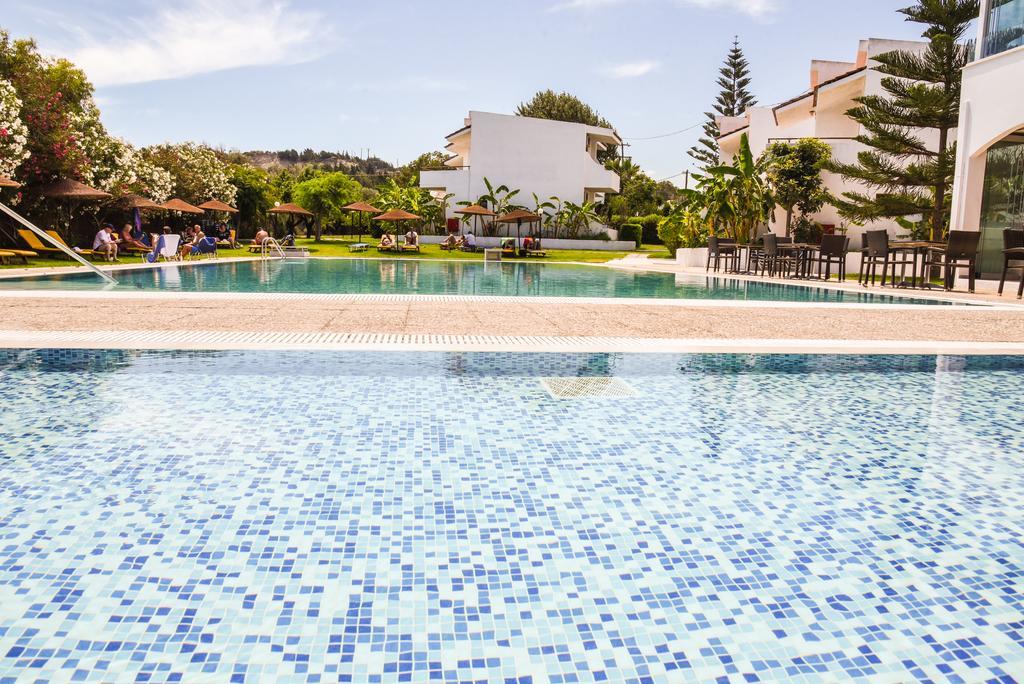 Vallian Village 3* Paradeísion