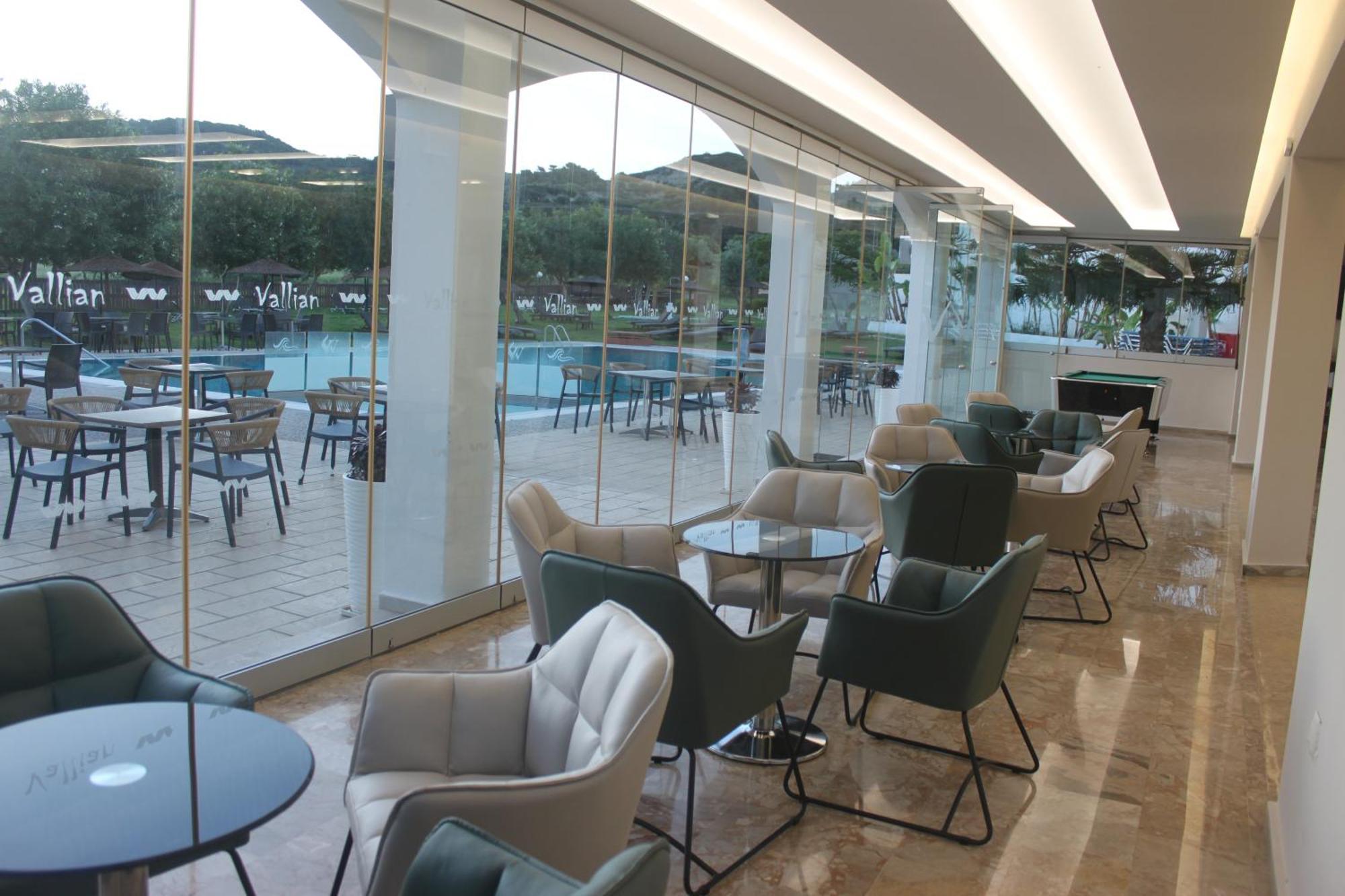 Hotel Vallian Village Paradeísion